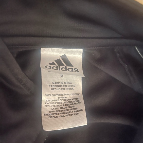 Boy’s Adidas Tricot Tracksuit and Tee Size 6 Little Kid. - Picture 6 of 7